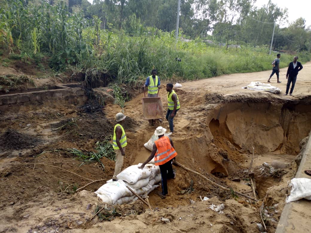 Kinshasa : L’ACCO Makaya-Kindele tente de stopper la 3ème érosion qui menace la route de Kimwenza