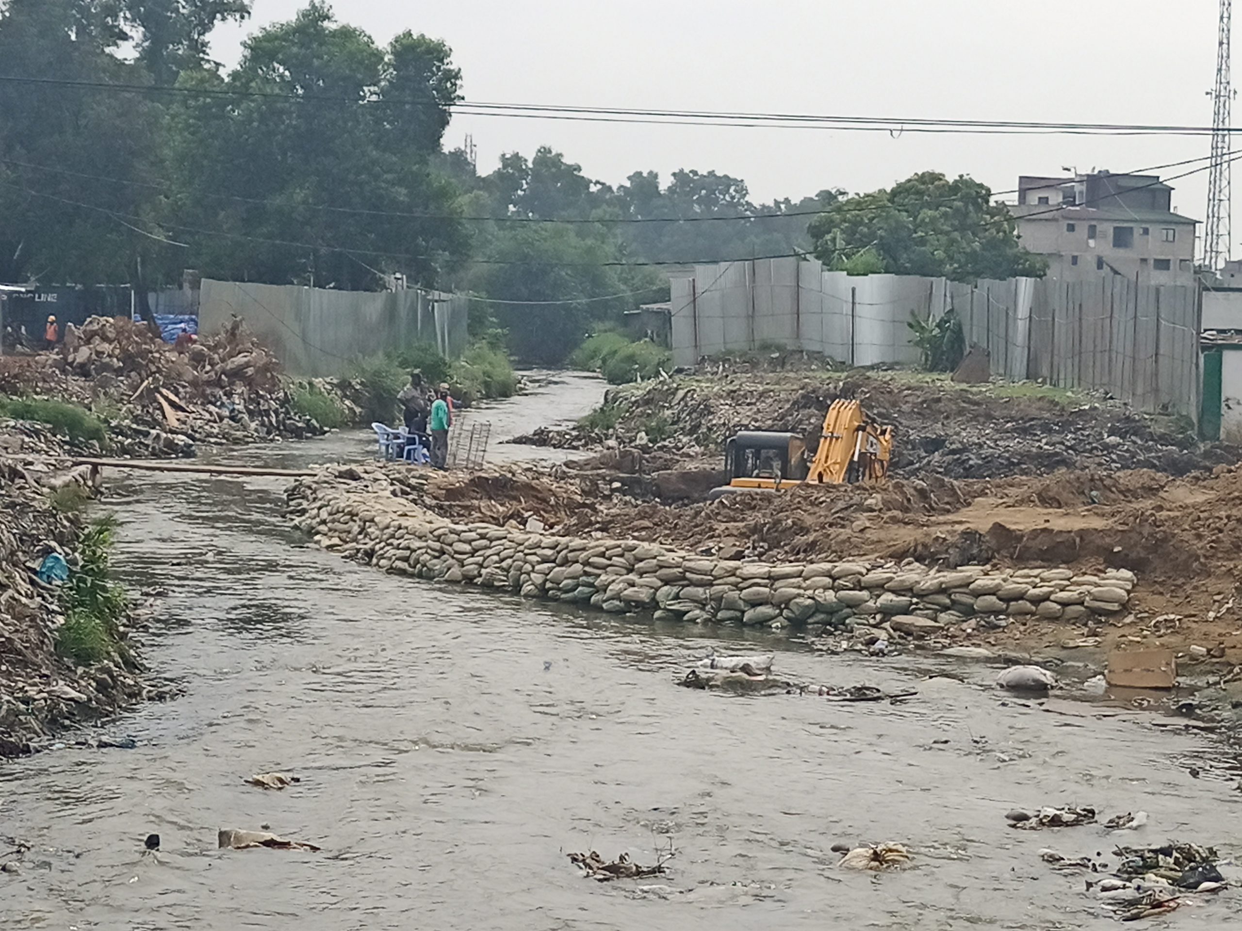 Kinshasa : Enfin les travaux de réhabilitation de l’avenue et du pont Bongolo débutent