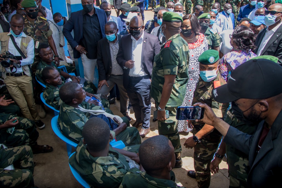 RDC : Le Premier Ministre réconforte les blessés de guerre